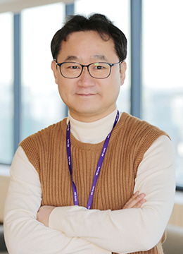 김신일